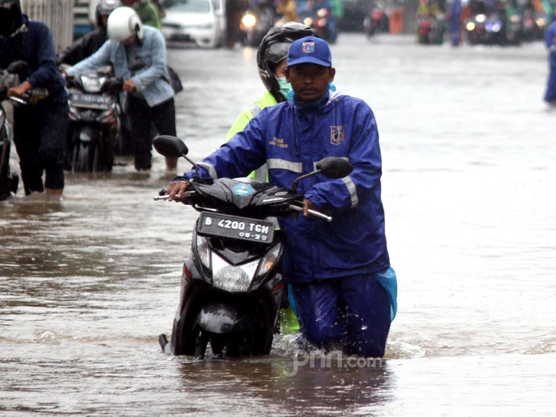 Sepeda Motor Terendam Banjir Cek 4 Komponennya Genpi Co